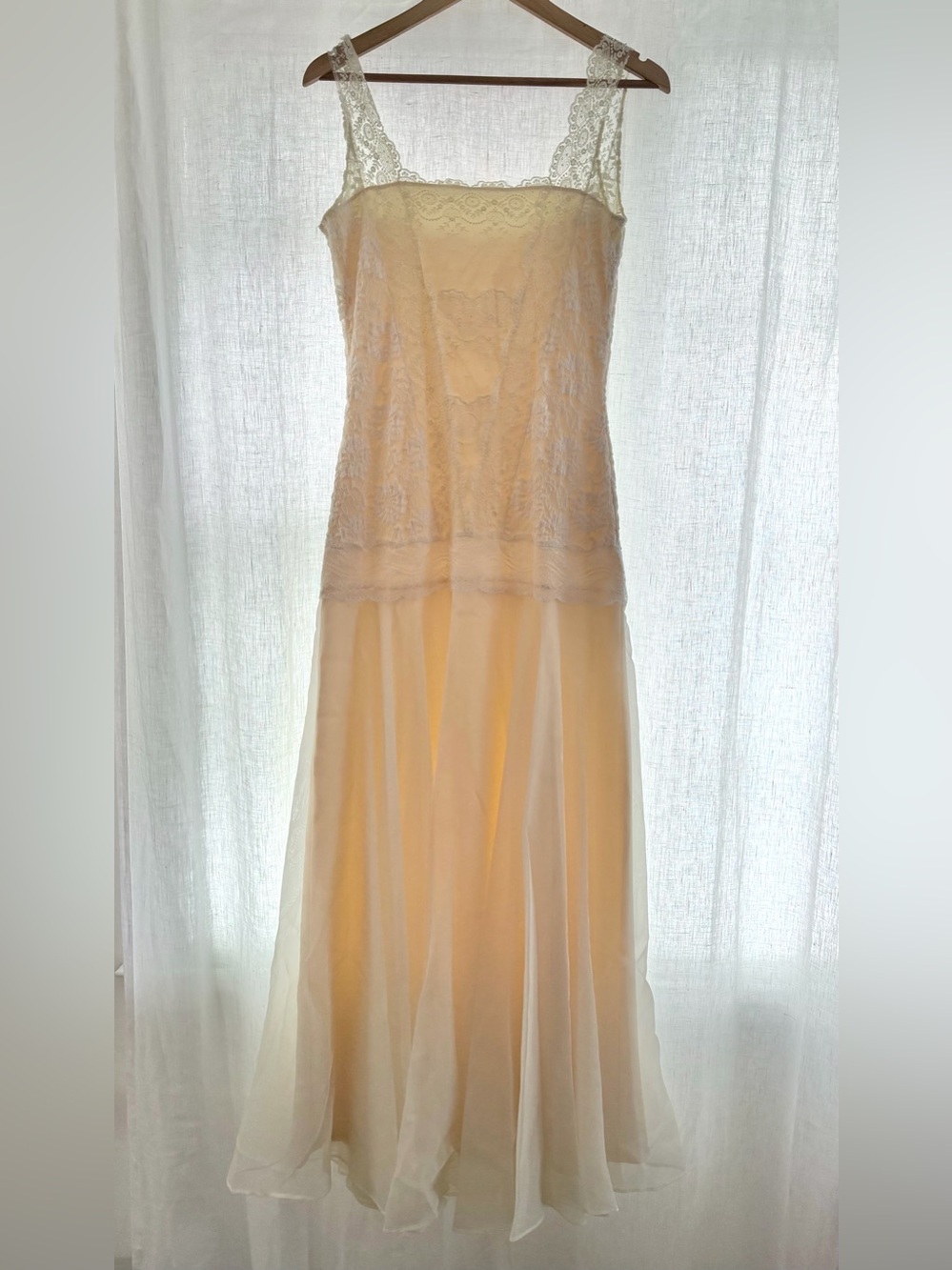 Lace and Chiffon Women's Dress - Cream